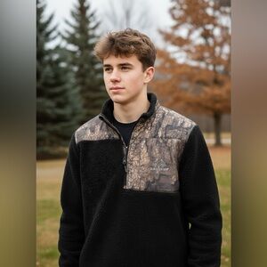 Realtree Camo Sherpa Fleece 1/4 Zip Pullover Jacket - Small